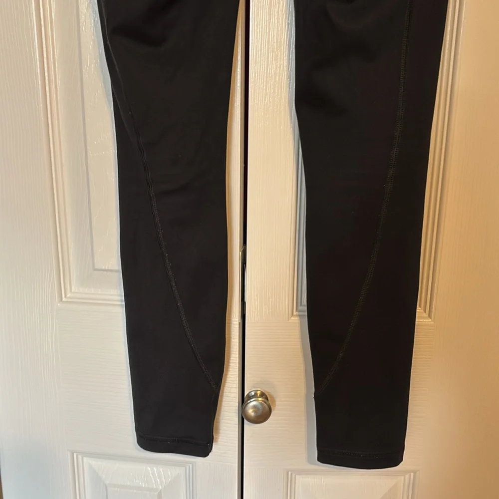 Victoria's Secret leggings in black size 4